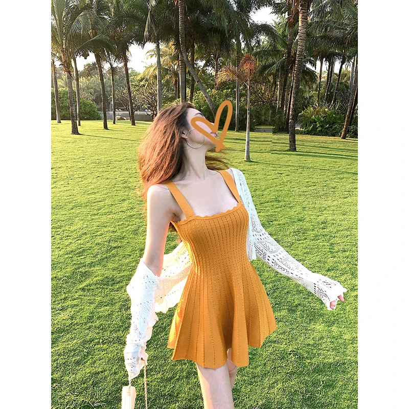 韩版复古纯色高级感针织吊带连衣裙2025夏季新款收腰显瘦A字短裙