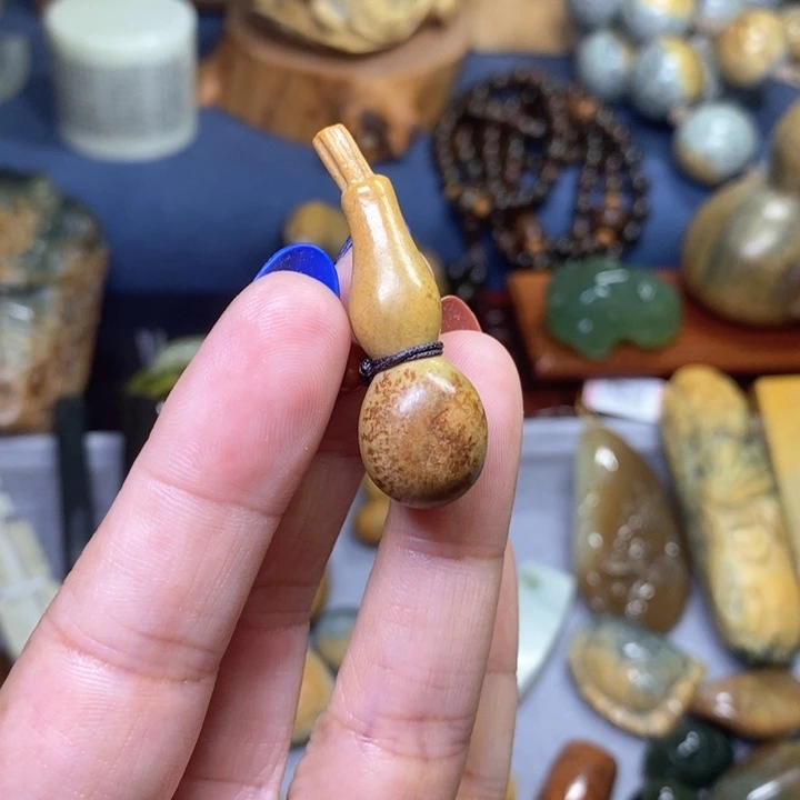 岫岩河磨玉(透闪石质玉)葫芦未镶嵌