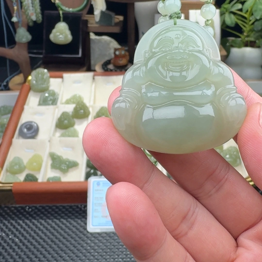 陽***心颈饰未镶嵌和田玉