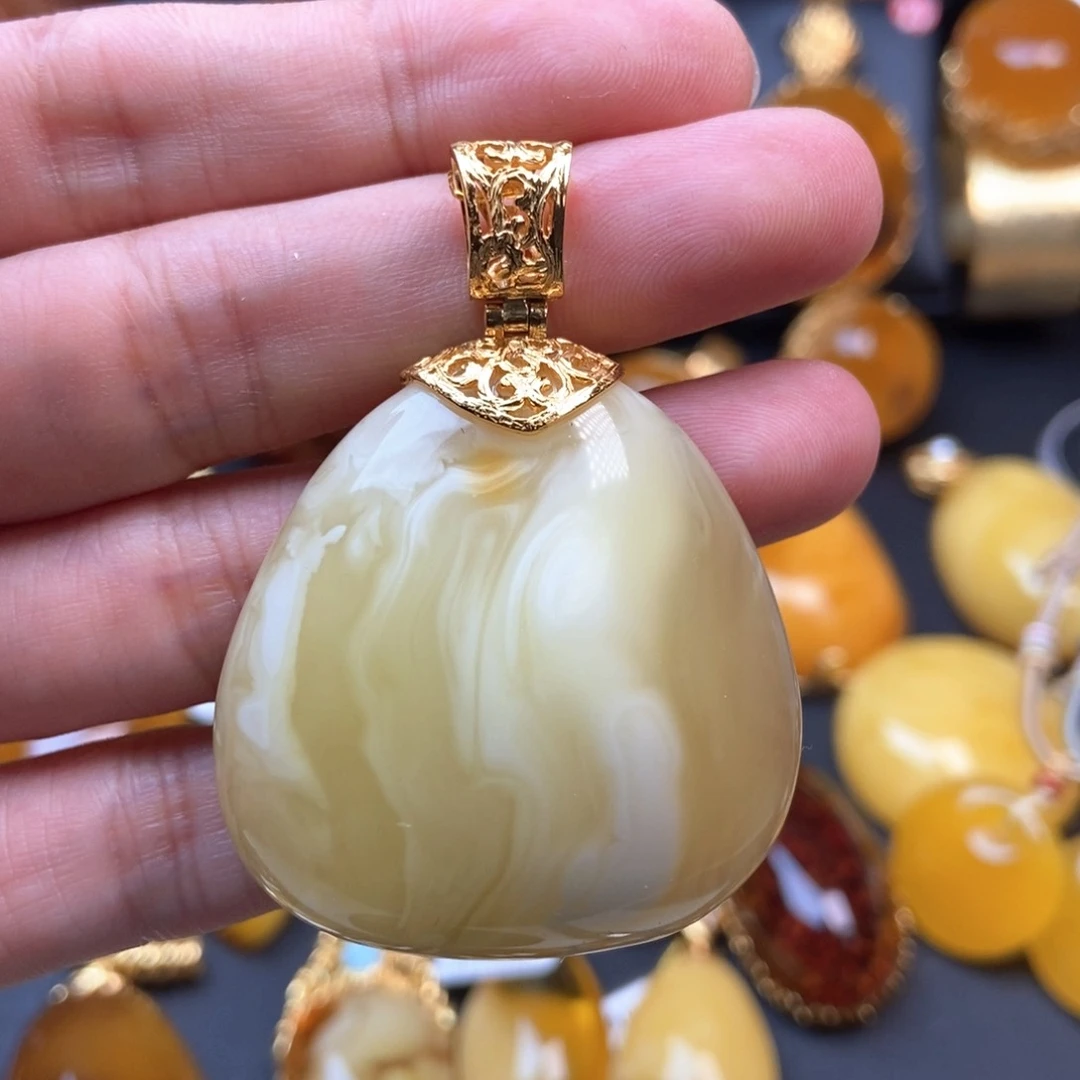 琥珀颈饰银S925镀金镶嵌