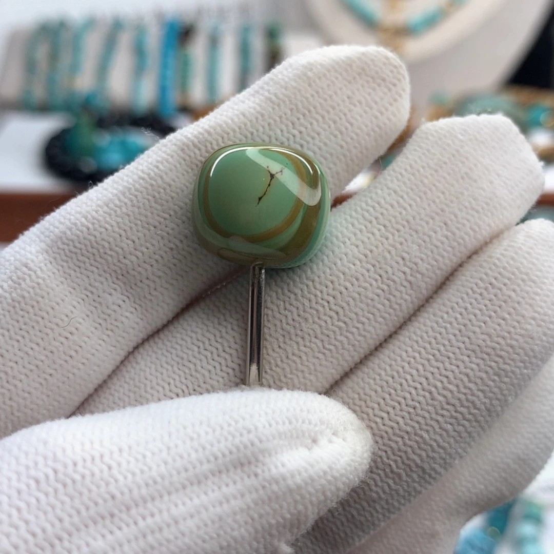 绿松石未镶嵌车挂