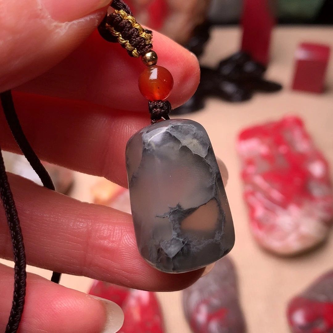 昌化石水墨冻精品挂件