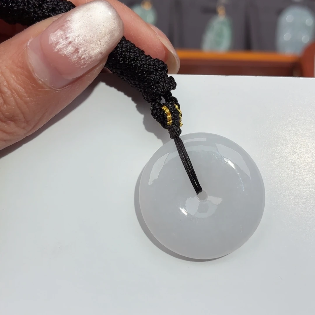 凡***梦翡翠未镶嵌颈饰平安扣吊坠