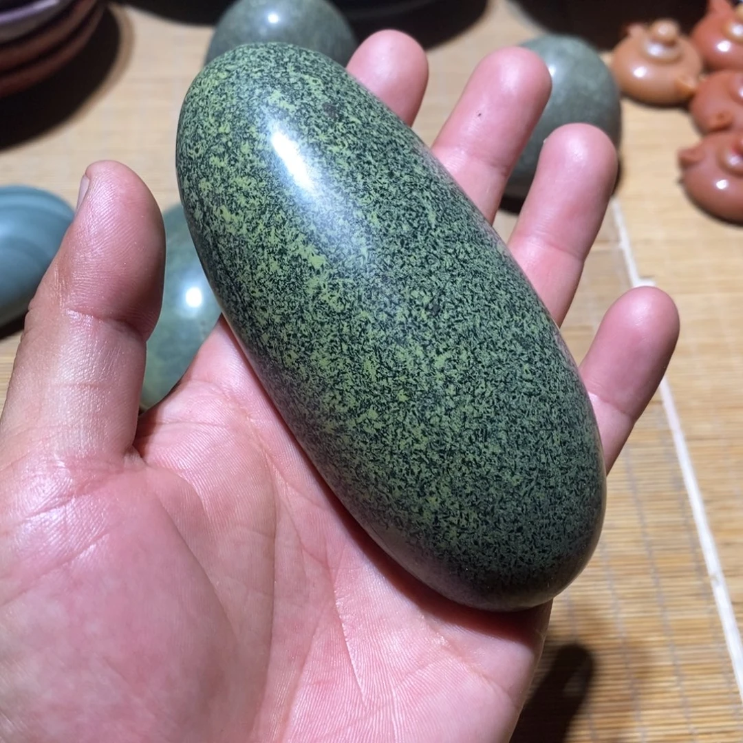 安***师绿泥草花小型石头