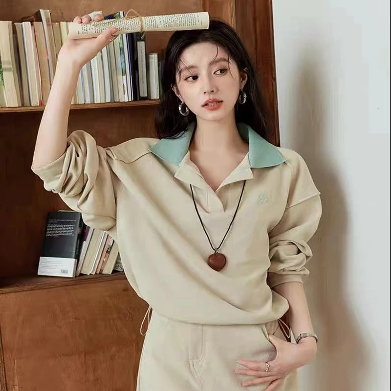 126杏色POLO衫长袖卫衣女运动设计感