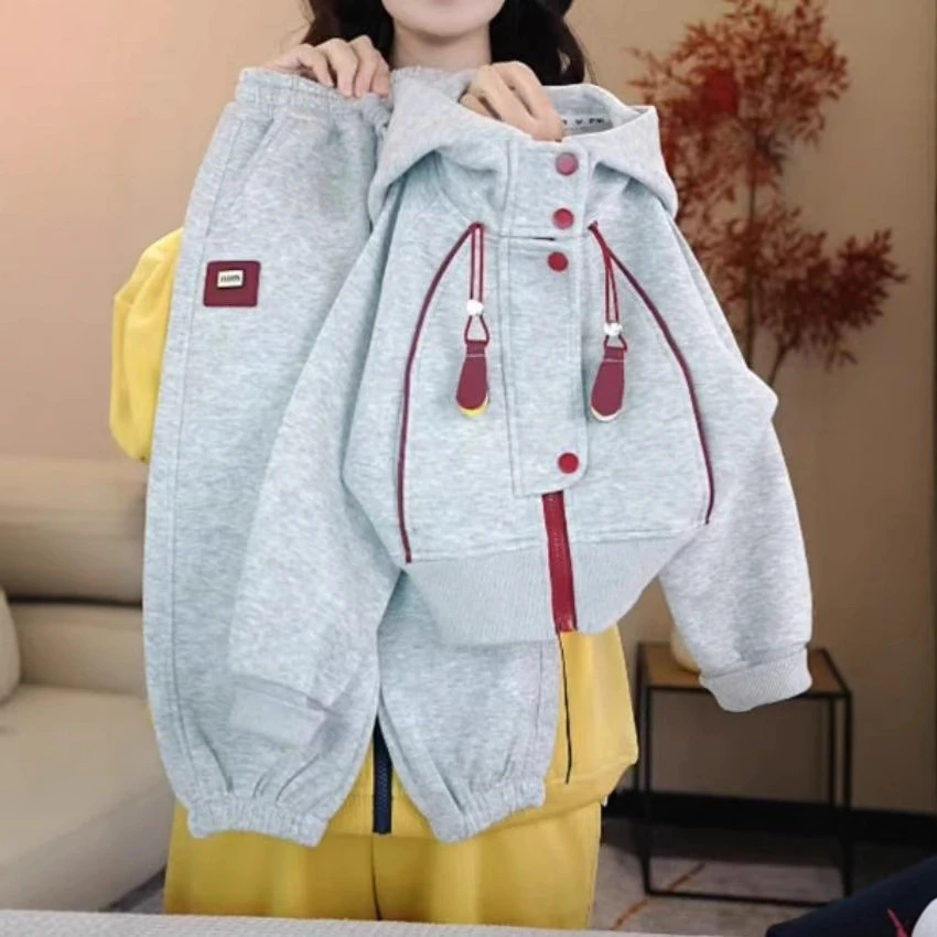 儿童套装2025春秋新款洋气男女宝运动休闲韩版时髦炸街连帽两件套