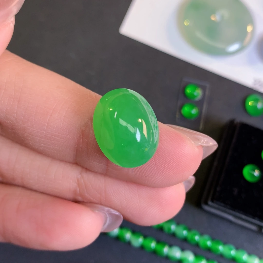 翡翠裸石14.9-12.02-7.5