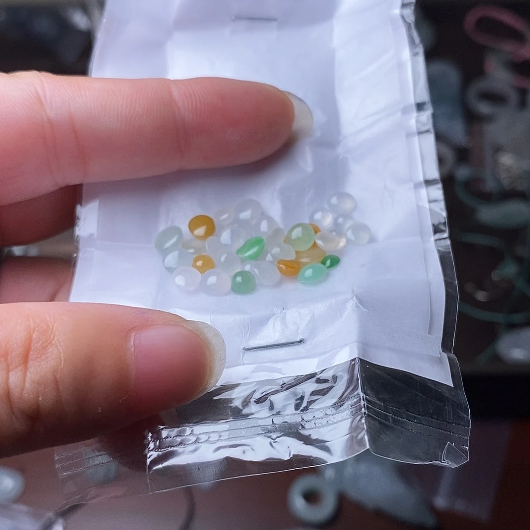 未镶嵌定制翡翠翡翠