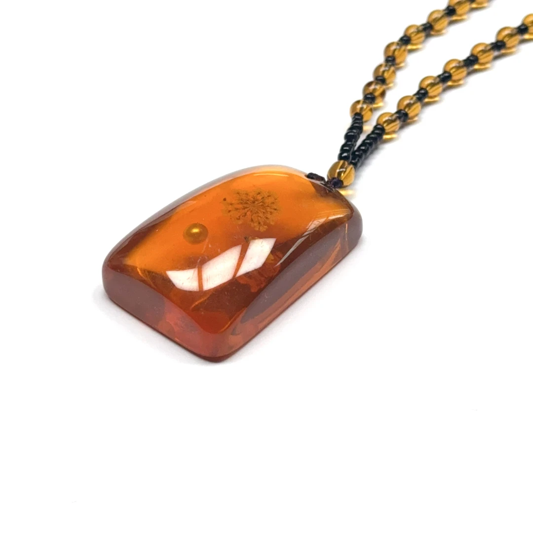 hz006 现代简约时尚项链 尺寸 51x35x16mm