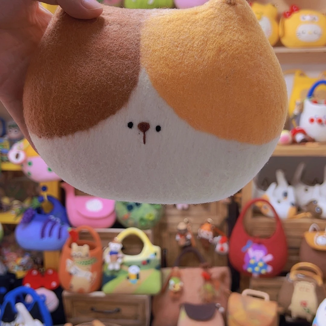 羊毛三花斜挎牛皮肩带