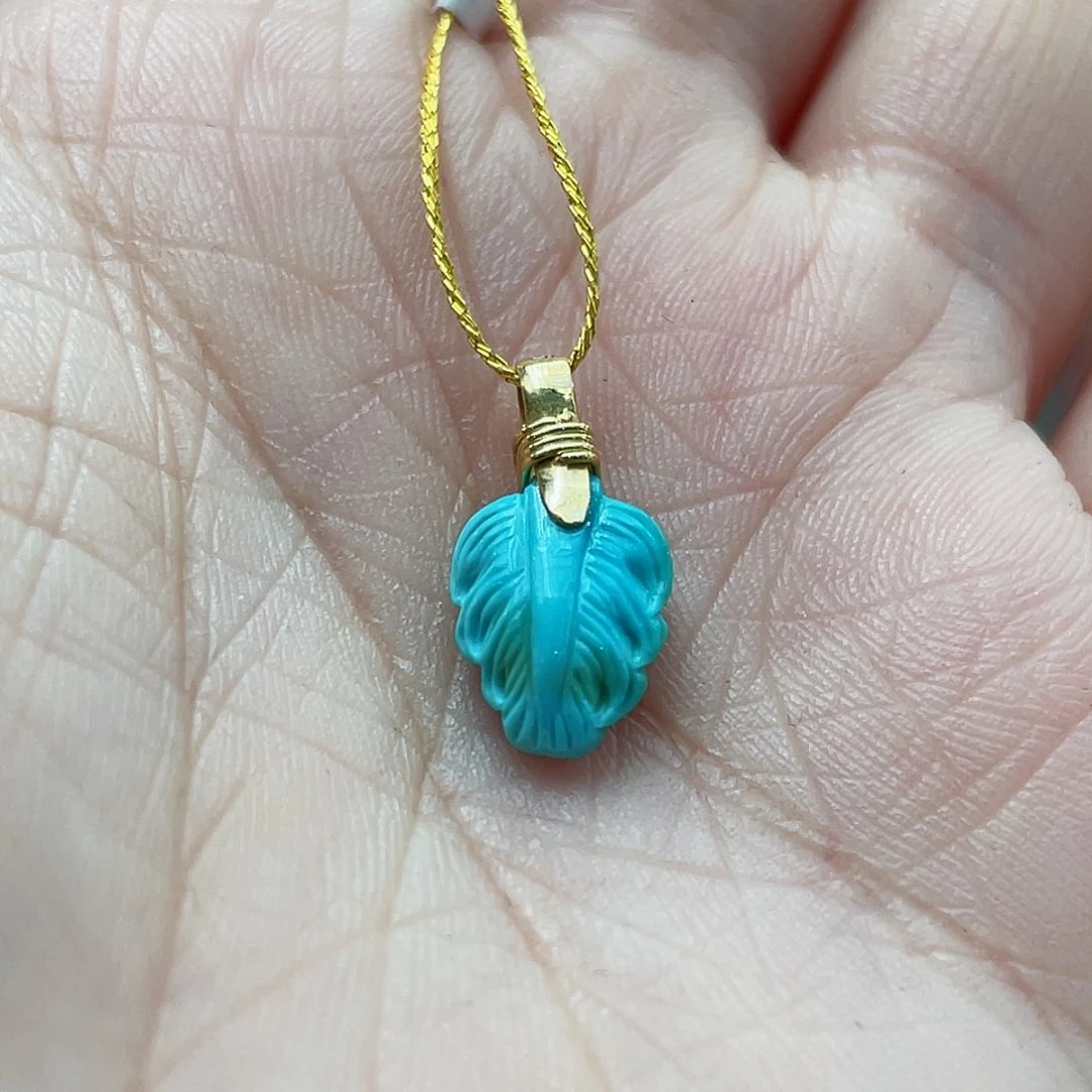 绿松石颈饰未镶嵌