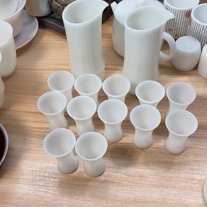 困***）陶瓷制品及陶瓷艺术品微瑕璞玉