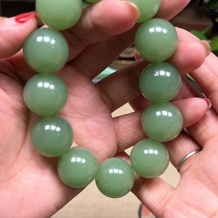 和田玉手串未镶嵌