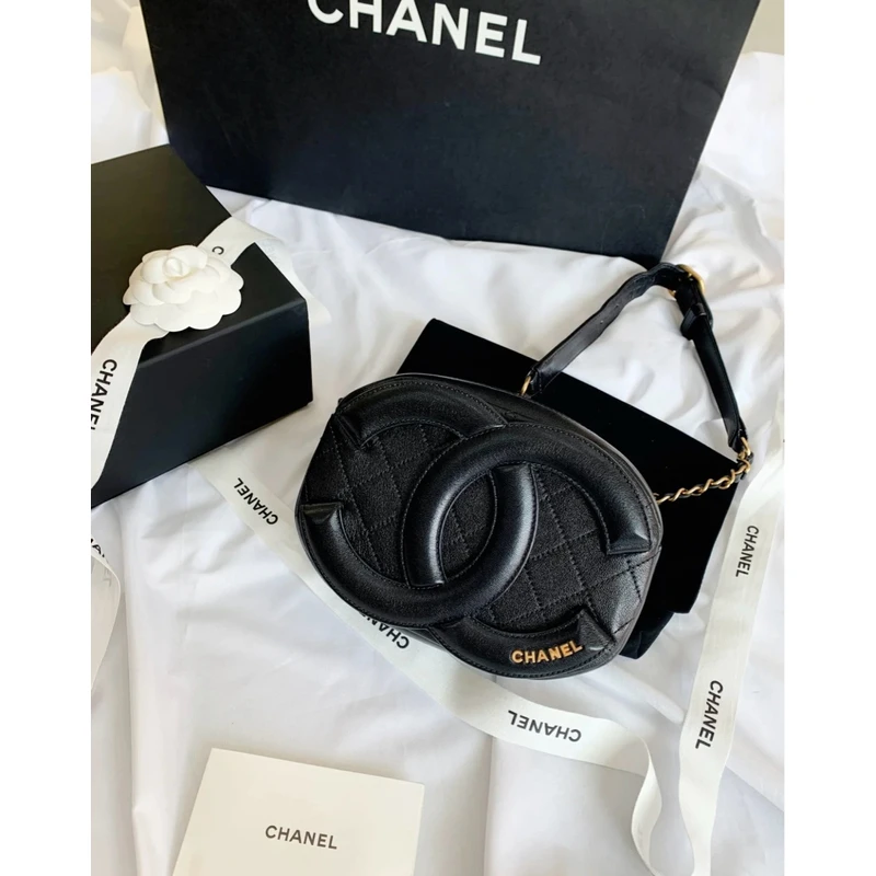 95新 Chanel/香奈儿 展会外场！ 浮雕双c相机包