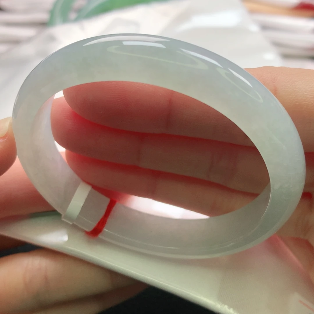 翡翠未镶嵌手镯贵妃53.7