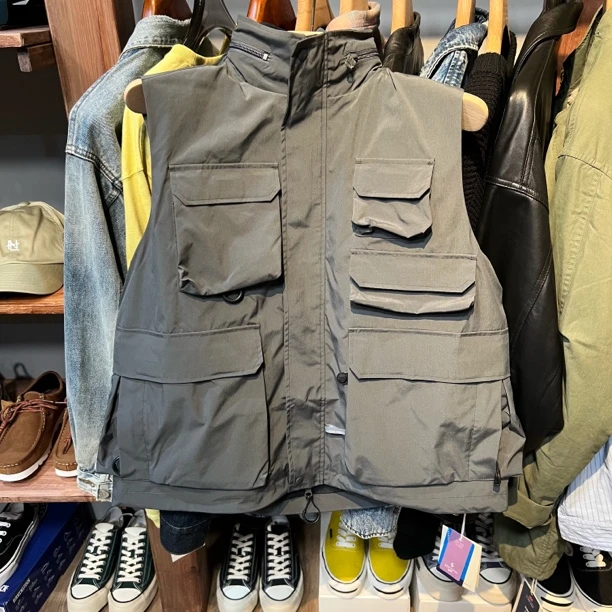 复刻DAIWA PIER39 TECH BUSH 机能两面穿多口袋尼龙马甲
