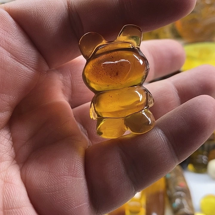 未镶嵌琥珀珠宝奇石小熊