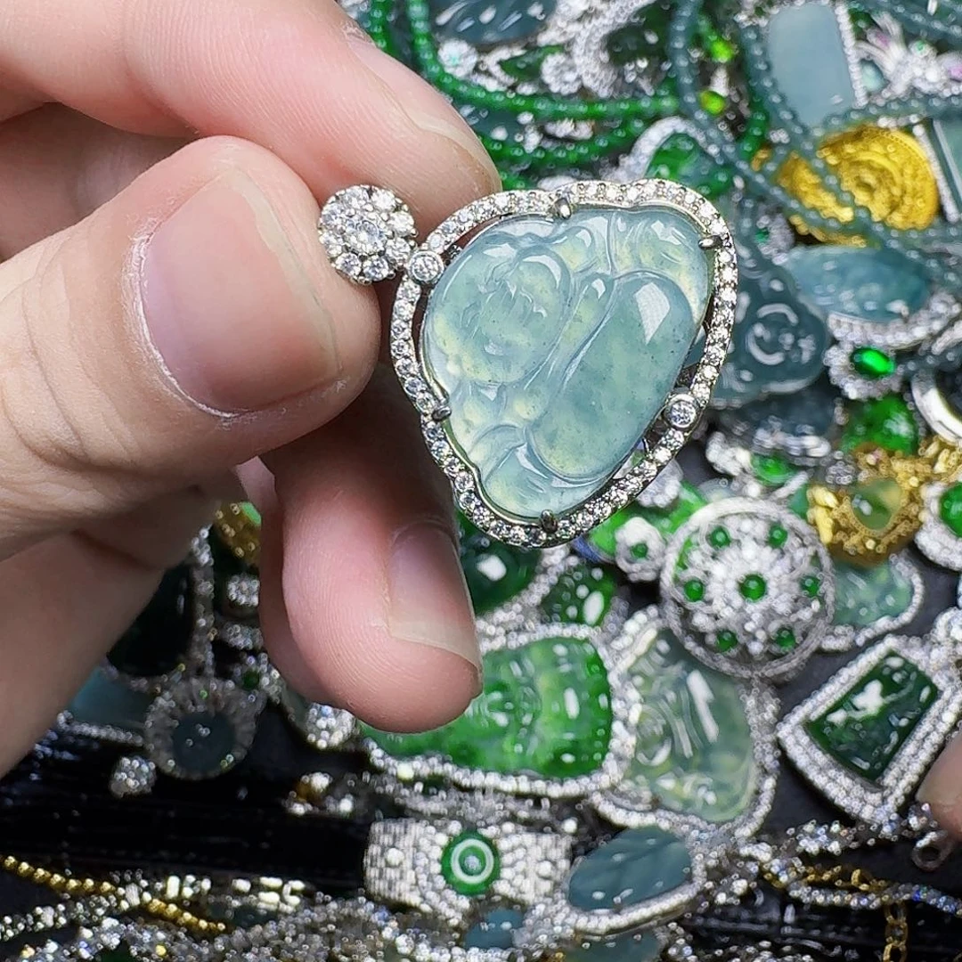 翡翠未镶嵌颈饰天然A货翡翠放漏