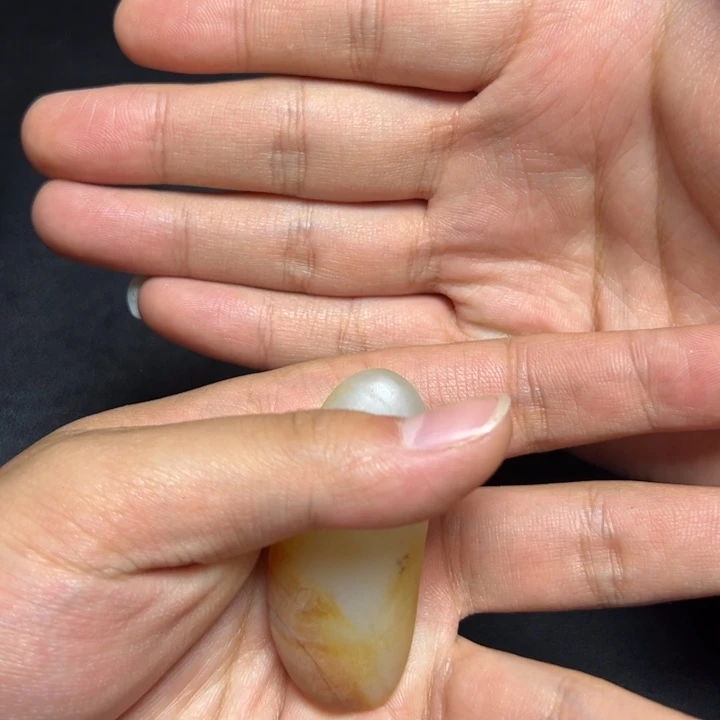 岫岩河磨玉（透闪石质玉）未镶嵌颈饰