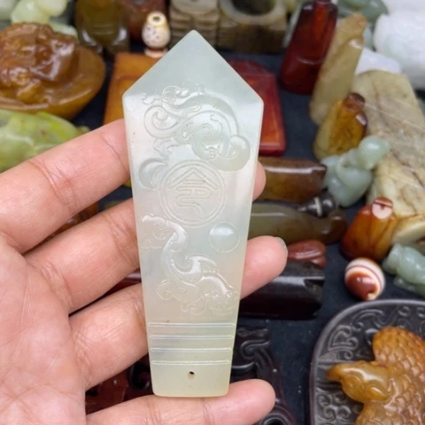 蛇纹石玉未镶嵌颈饰12