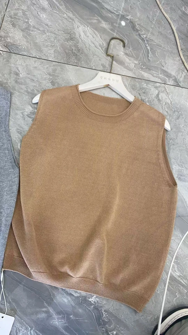 1028女士针织无袖上衣