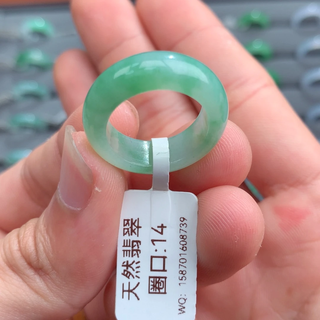 翡翠戒指未镶嵌天然