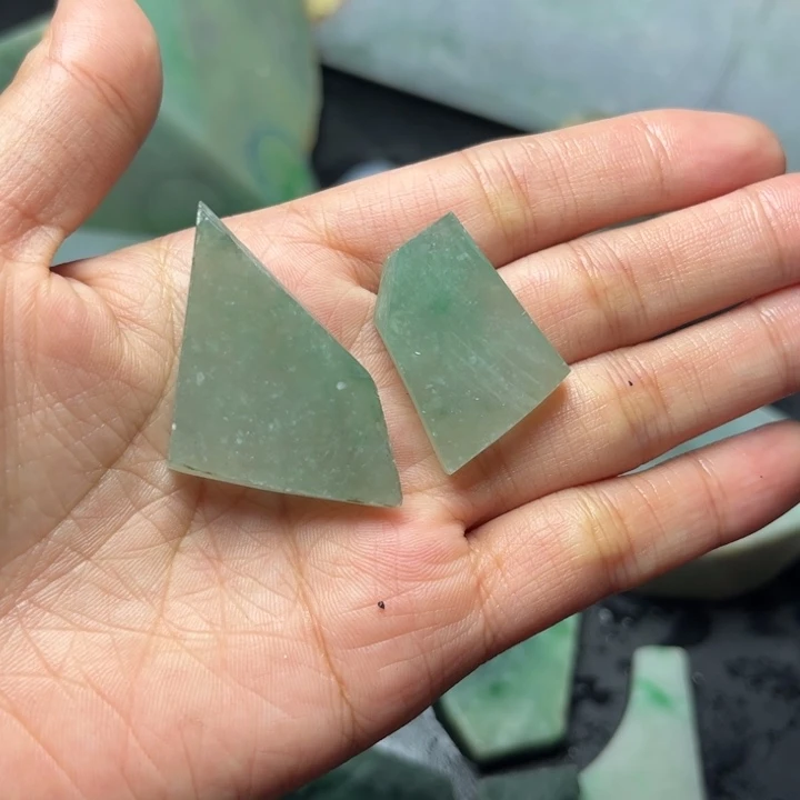 魄***定制翡翠未镶嵌翡翠88