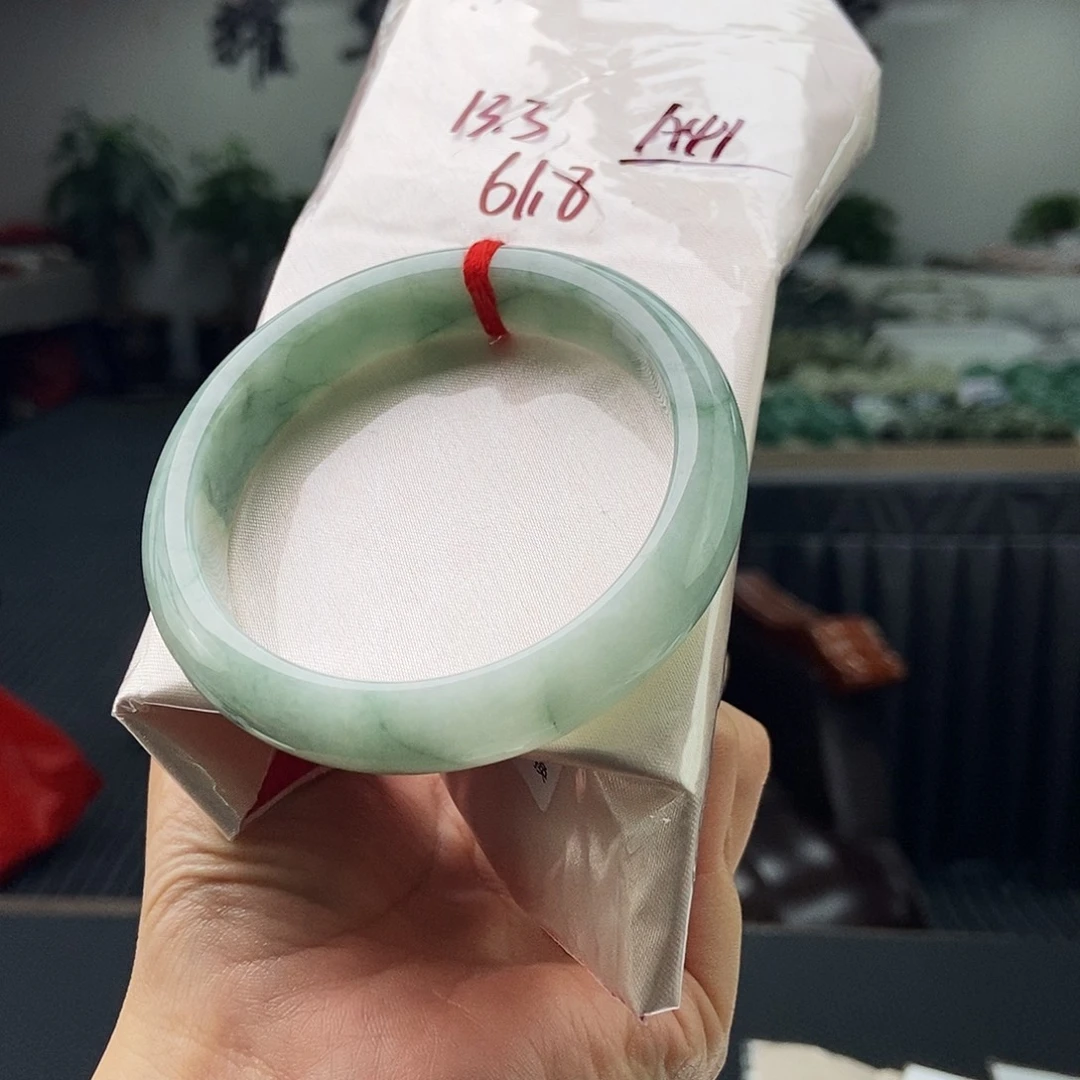 翡翠未镶嵌手镯拍一发一