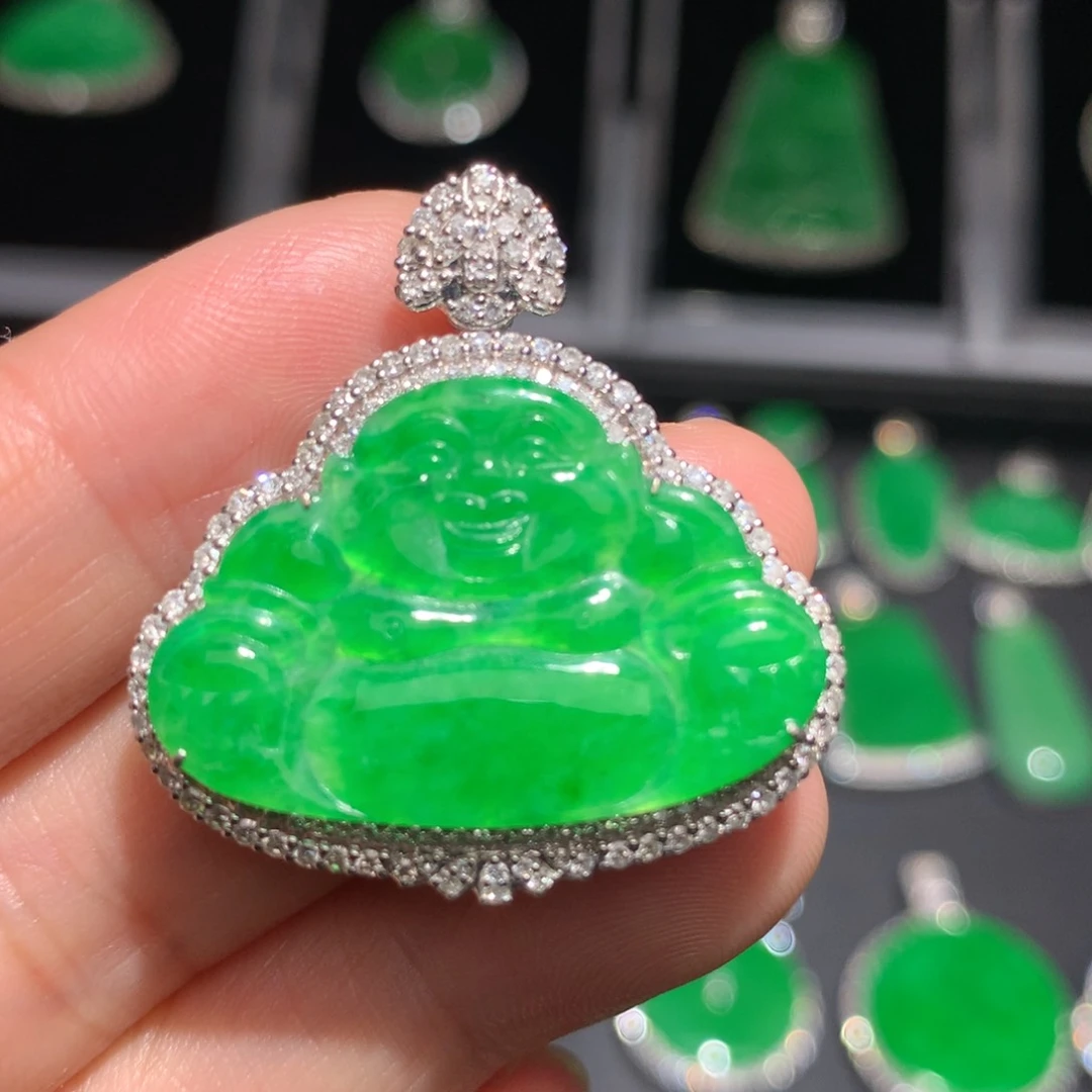 翡翠颈饰18K金镶嵌翡翠