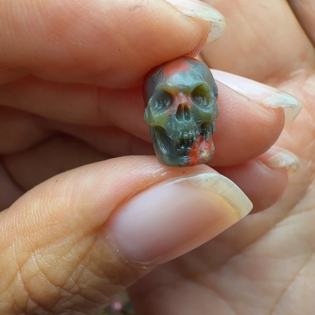 天***蓝南红玛瑙未镶嵌手串