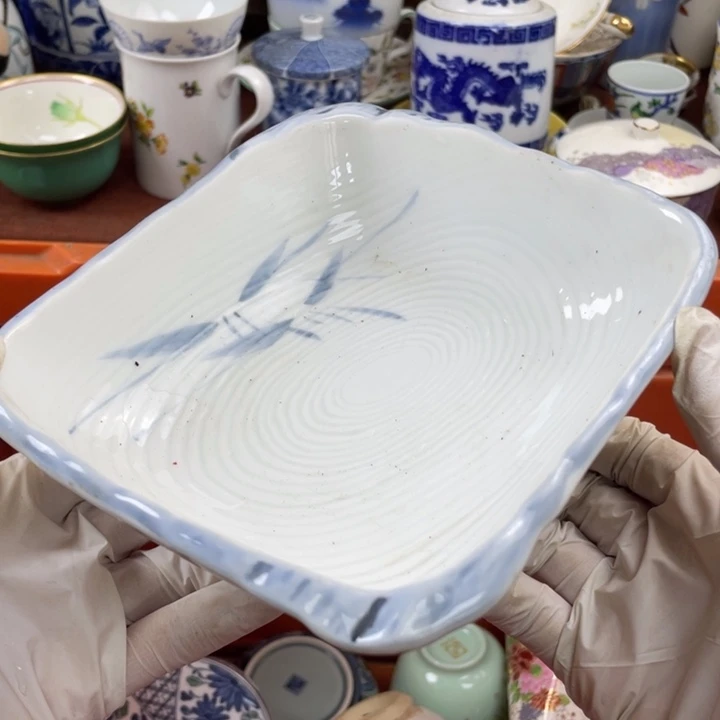 他家瓷器真美…开播了