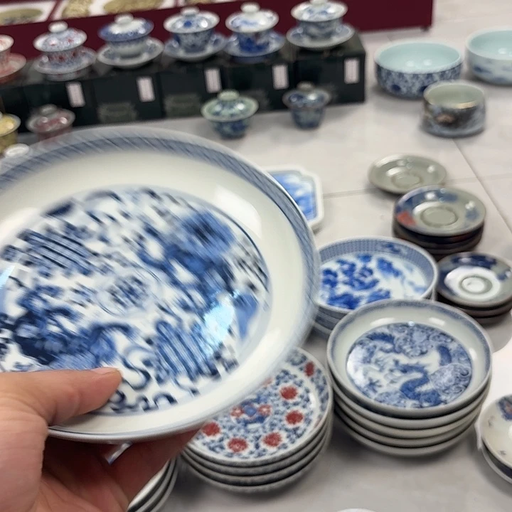 瓷片青花狮子大胡乘景德镇