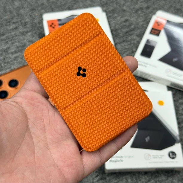 准新品 Apple/苹果 【大牌捡漏】 橙色 Magsafe 磁吸卡包 支架卡包