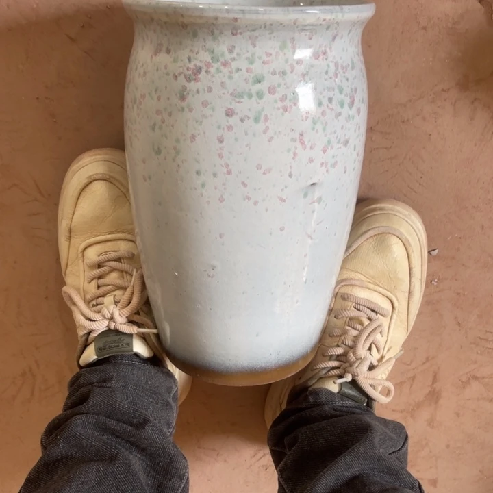 花盆紫砂口径20高度32一只小瑕疵