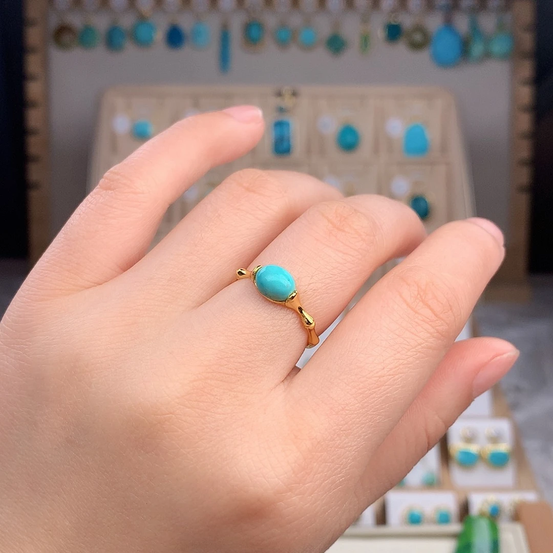 绿松石颈饰未镶嵌