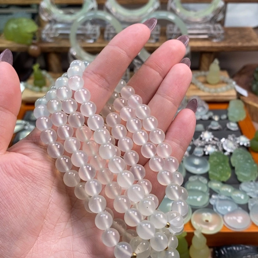 【闪购商品】蛇纹石玉未镶嵌颈饰