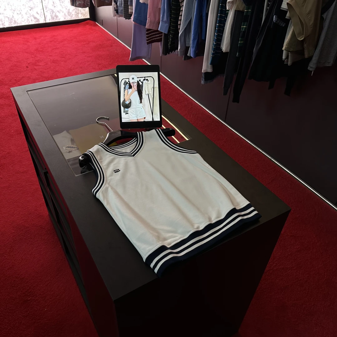 A197【凯旋门】高版本25n夏季新款百搭短款休闲修身背心白色无袖