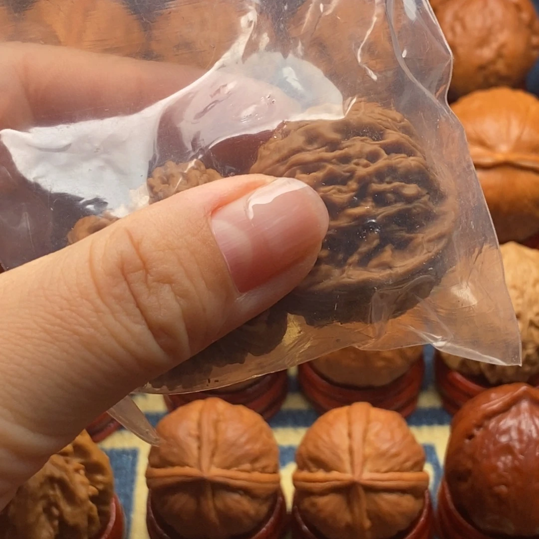 文玩核桃把件哈****茶精品手捻