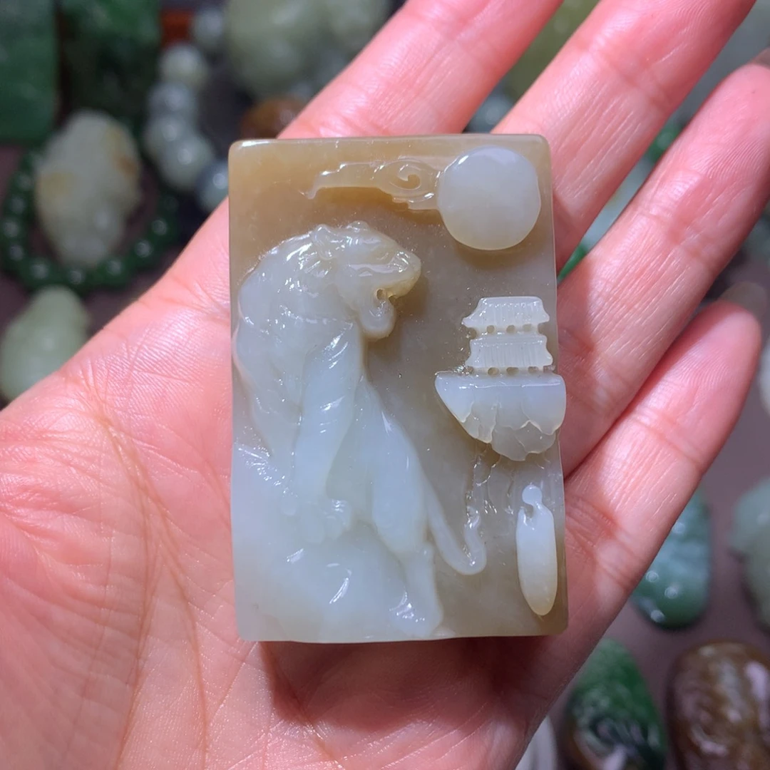 颈饰未镶嵌和田玉