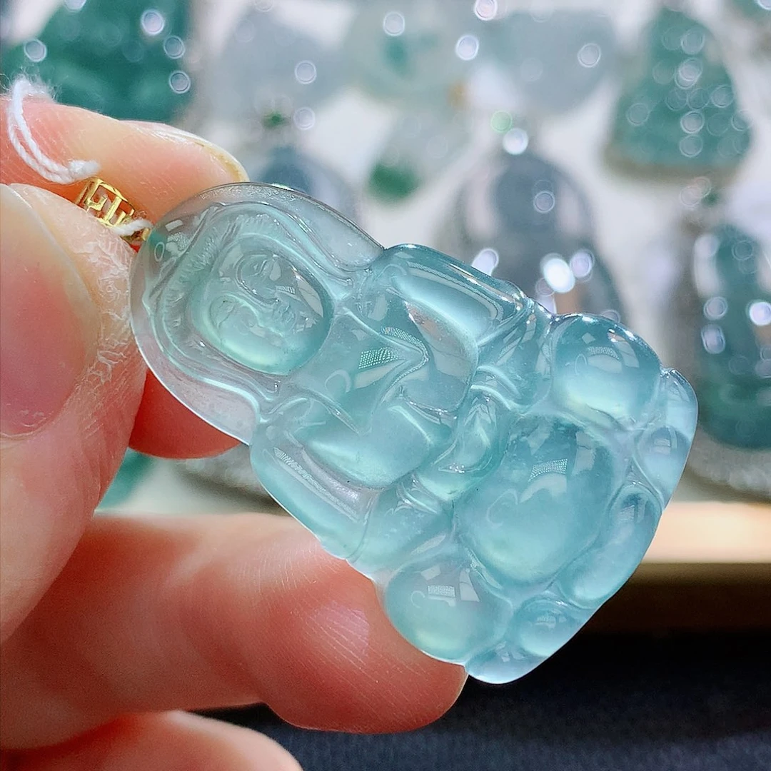 翡翠挂件18K金镶嵌翡翠