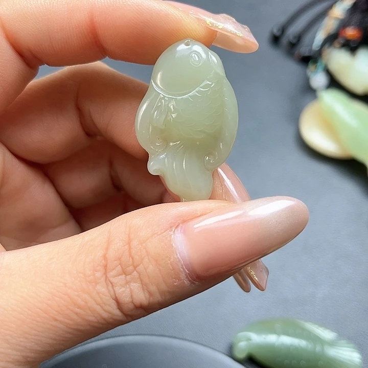 【闪购商品】颈饰未镶嵌和田玉