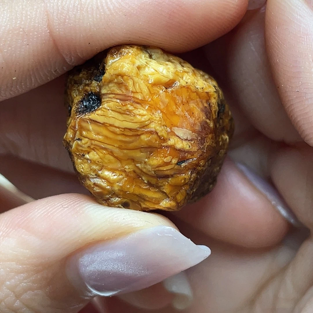定制琥珀未镶嵌?定制