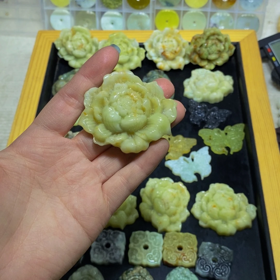 蛇纹石玉未镶嵌毛衣链164