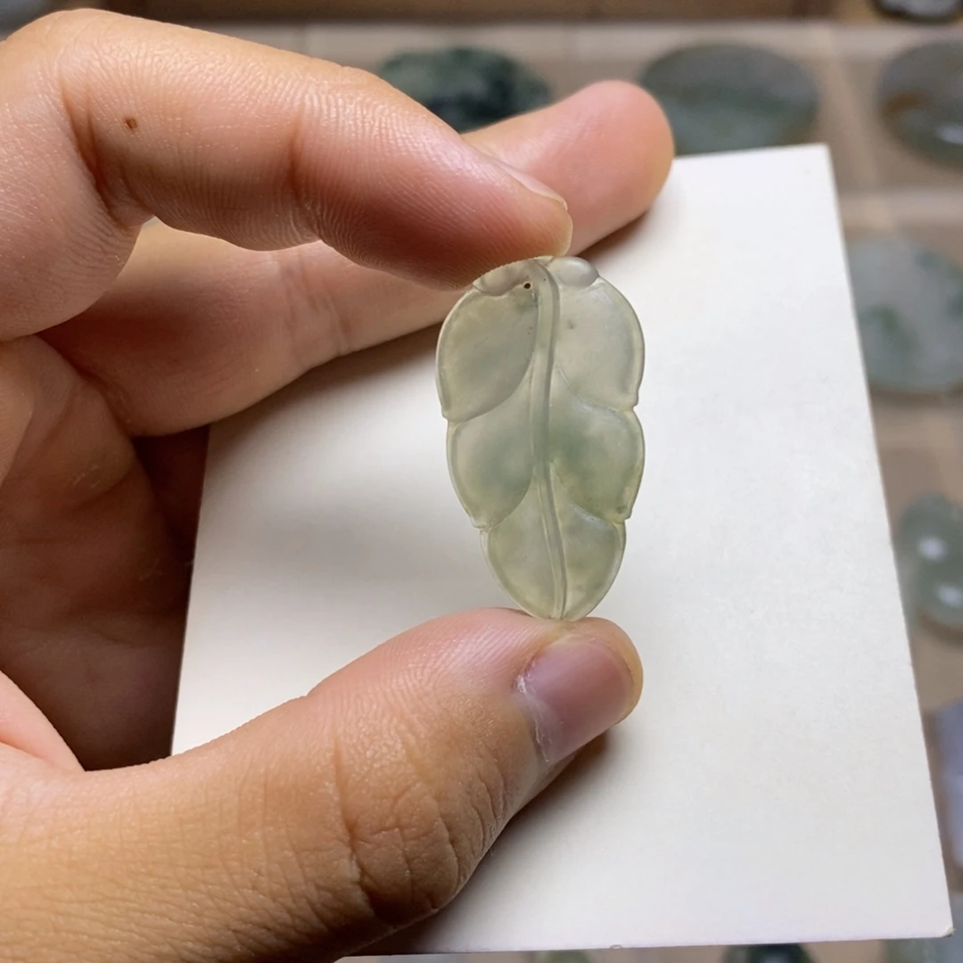 未镶嵌定制翡翠叶子