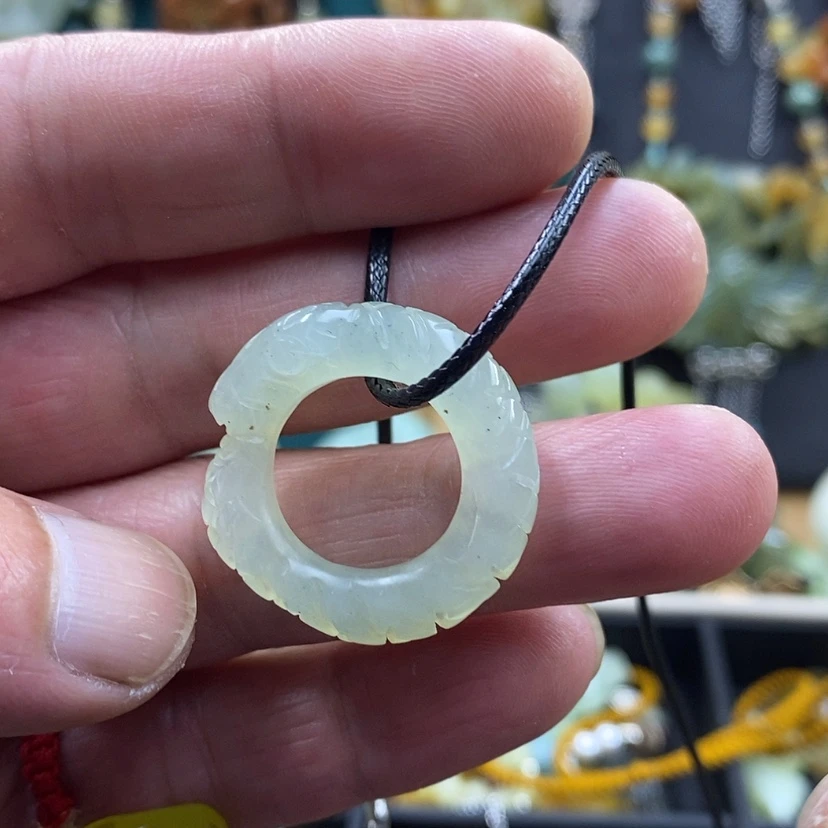 【闪购商品】蛇纹石玉未镶嵌岫玉吊坠