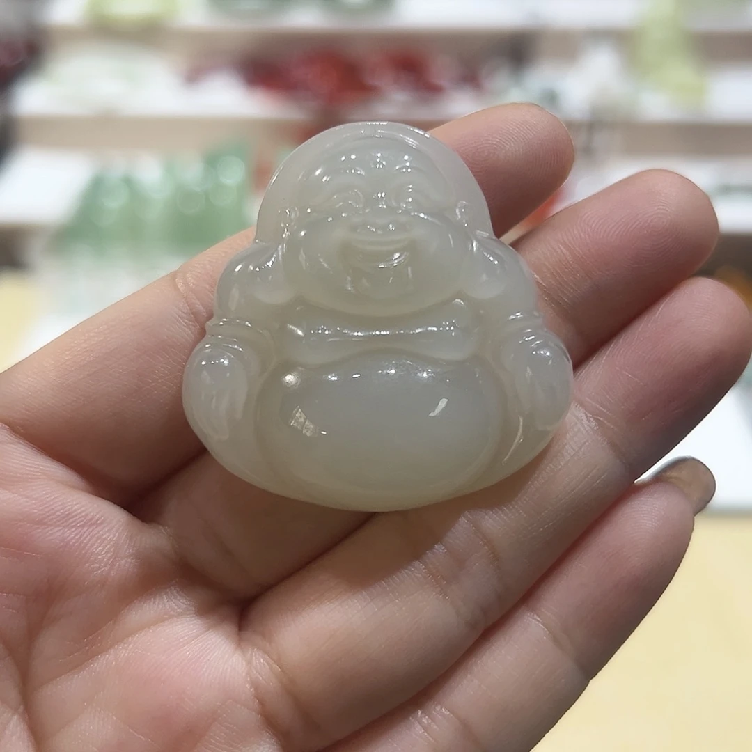 和田玉颈饰未镶嵌沈****）