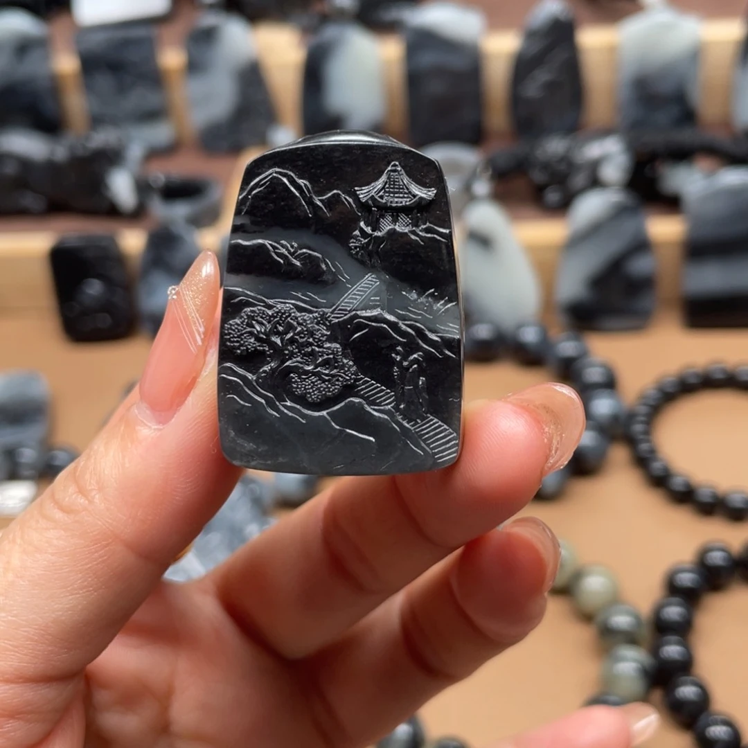 和田玉颈饰未镶嵌