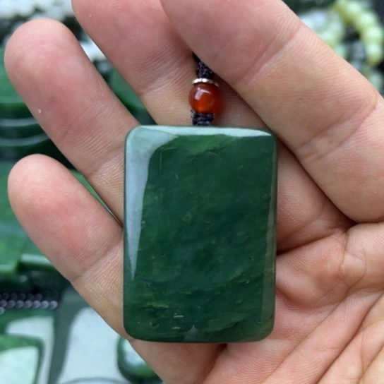 和田玉未镶嵌珠宝半成品