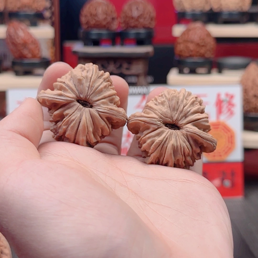 小***杨文玩核桃吊坠mvp44444¥¥¥¥