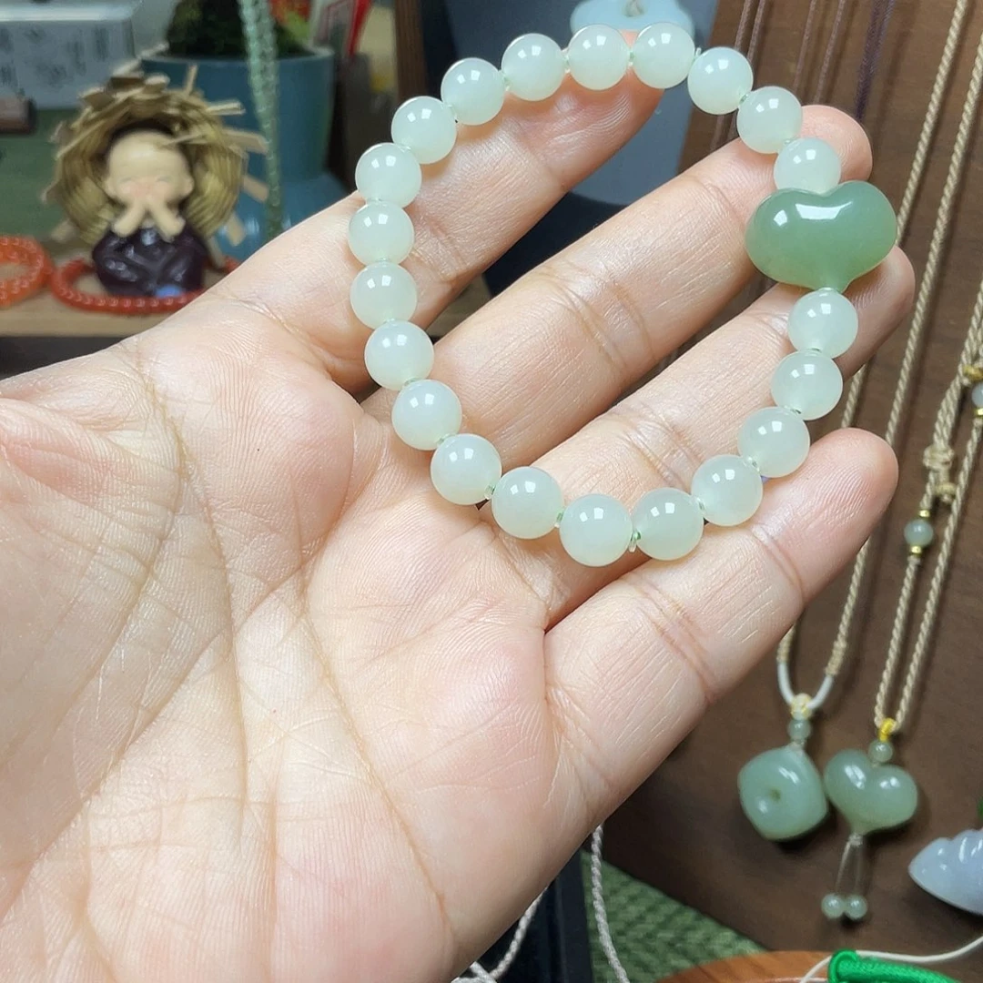 和田玉未镶嵌手串